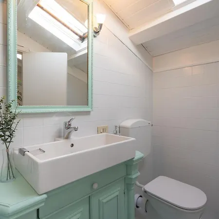 Cicognini Con Patio Privato شقة *