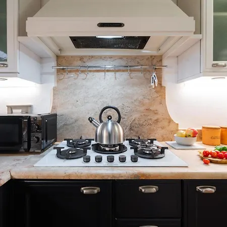 Cicognini Con Patio Privato * براتو