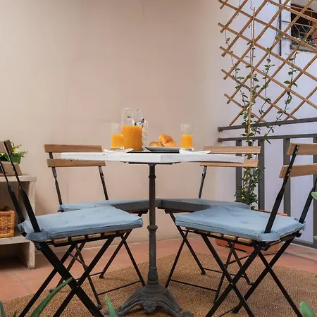 Cicognini Con Patio Privato * براتو